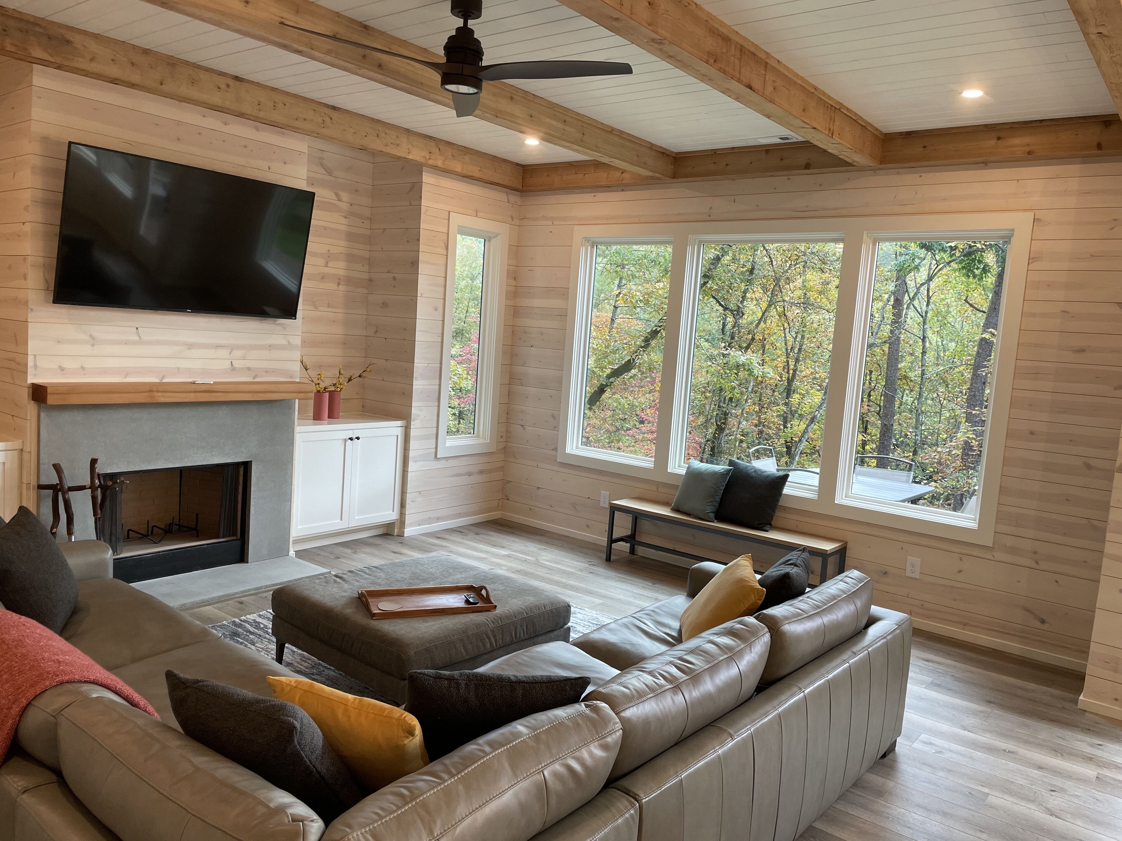 New Mountainside Retreat, 3/3 en-suite, mins to downtown Clayton