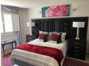 2 Schlafzimmer, Reisekinderbett, kostenloses WLAN, Bettwäsche