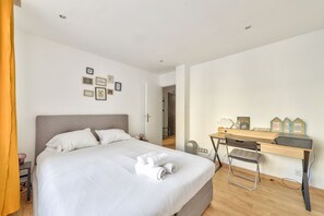 2 habitaciones, tabla de planchar con plancha y wifi gratis 