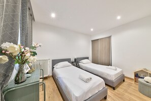 3 bedrooms, iron/ironing board, free WiFi, bed sheets - Comfortable T3 apartment 10 minutes from the Old Port (Marseille)