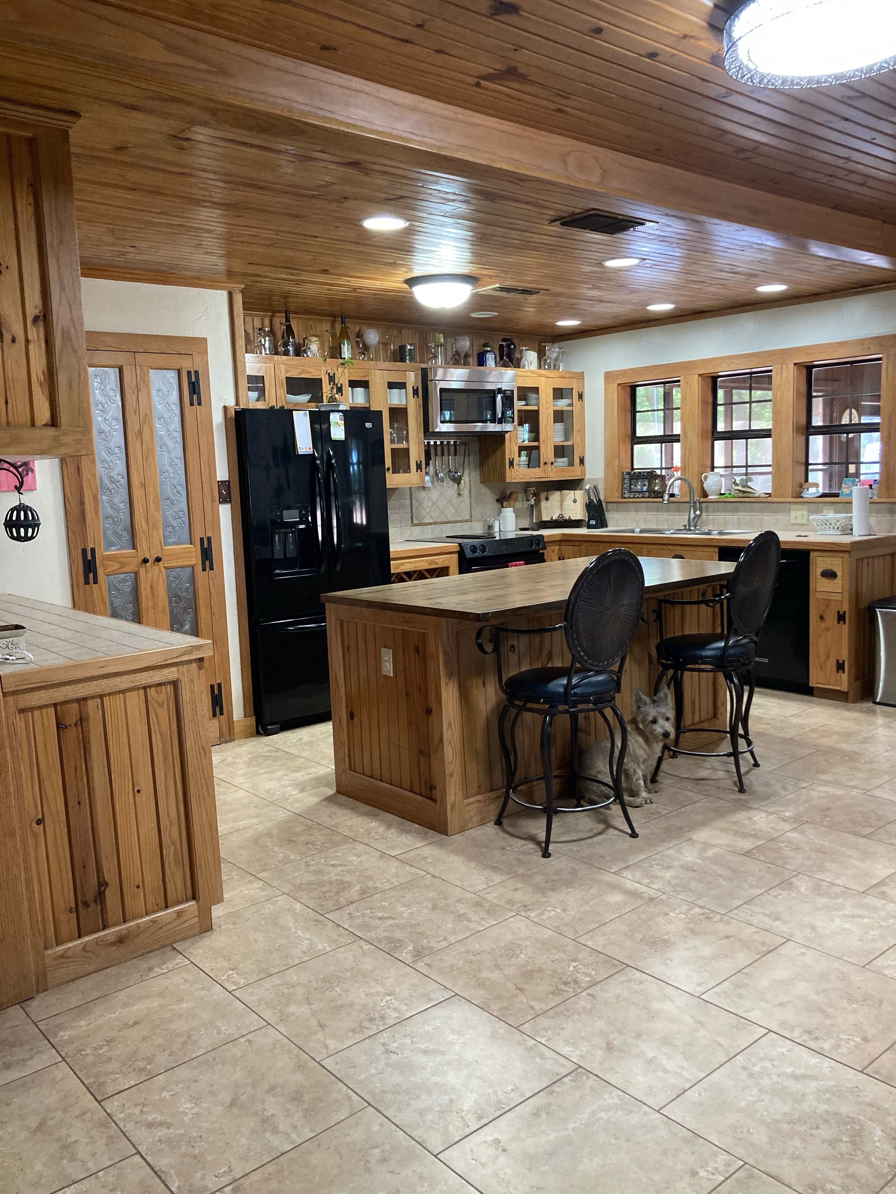 冰箱、微波炉、烤箱、炉灶