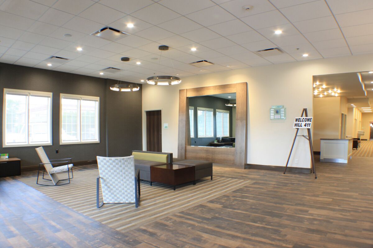 Vacation Starts Here!! 2 Convenient Units in Downtown, Walk to Draper Museum