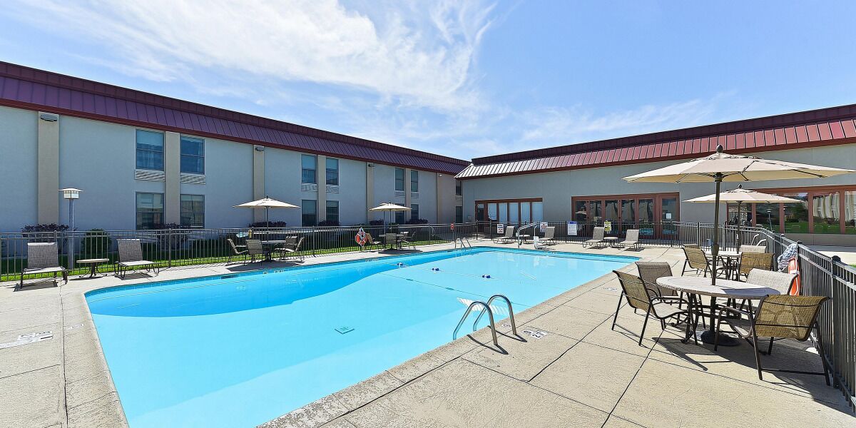 Prime Downtown Location! On-site Pool and FREE Parking!