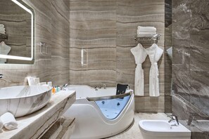 Suite Présidentielle, bain à remous | Salle de bain