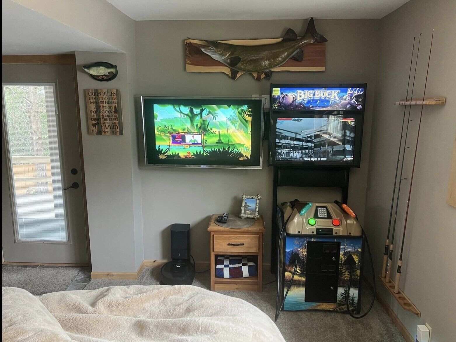 8 Bed Lake Home with Lake View