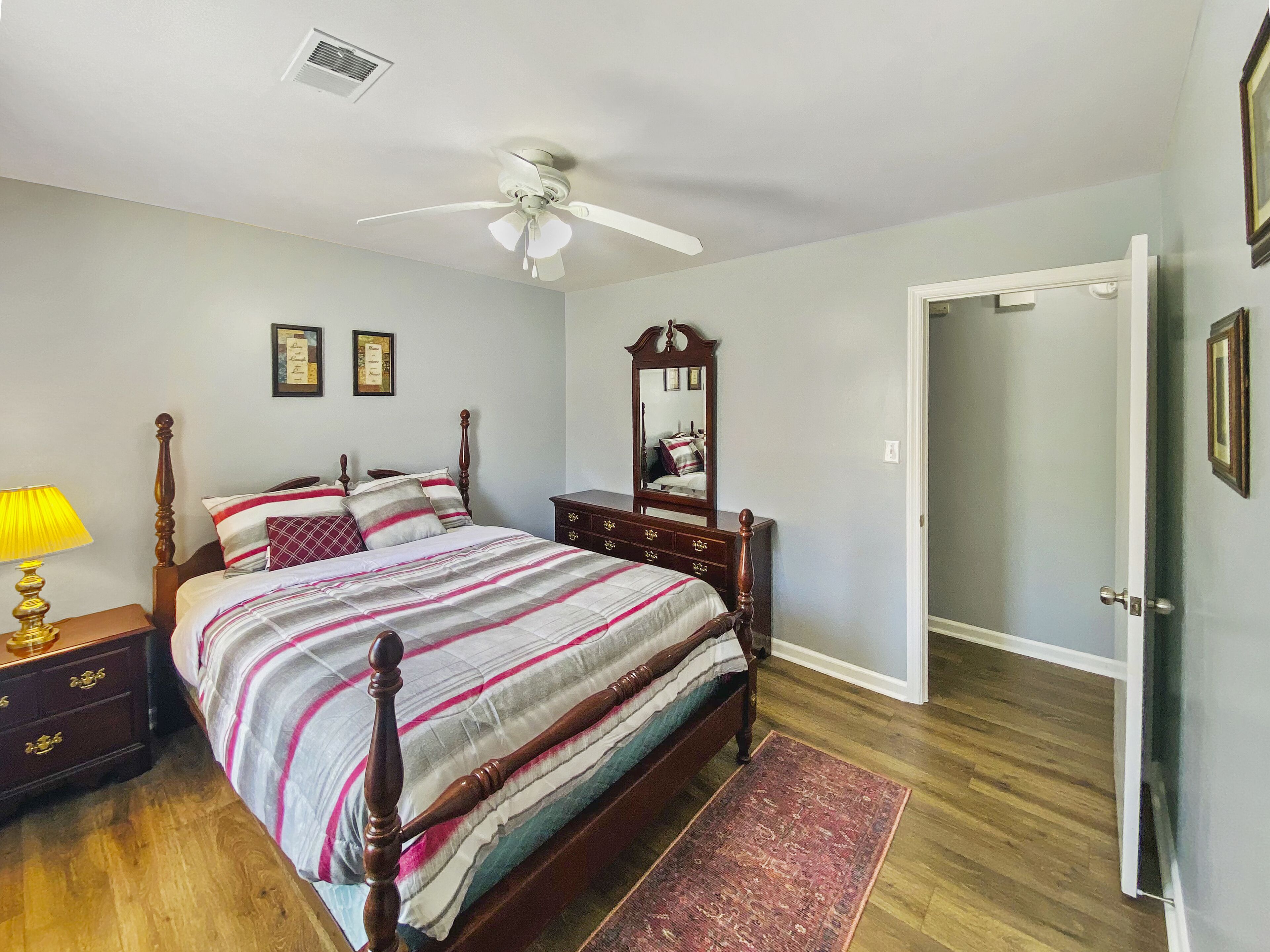 NEW! Luxe Cottage w/ Fireplace < 10 Mi to Augusta