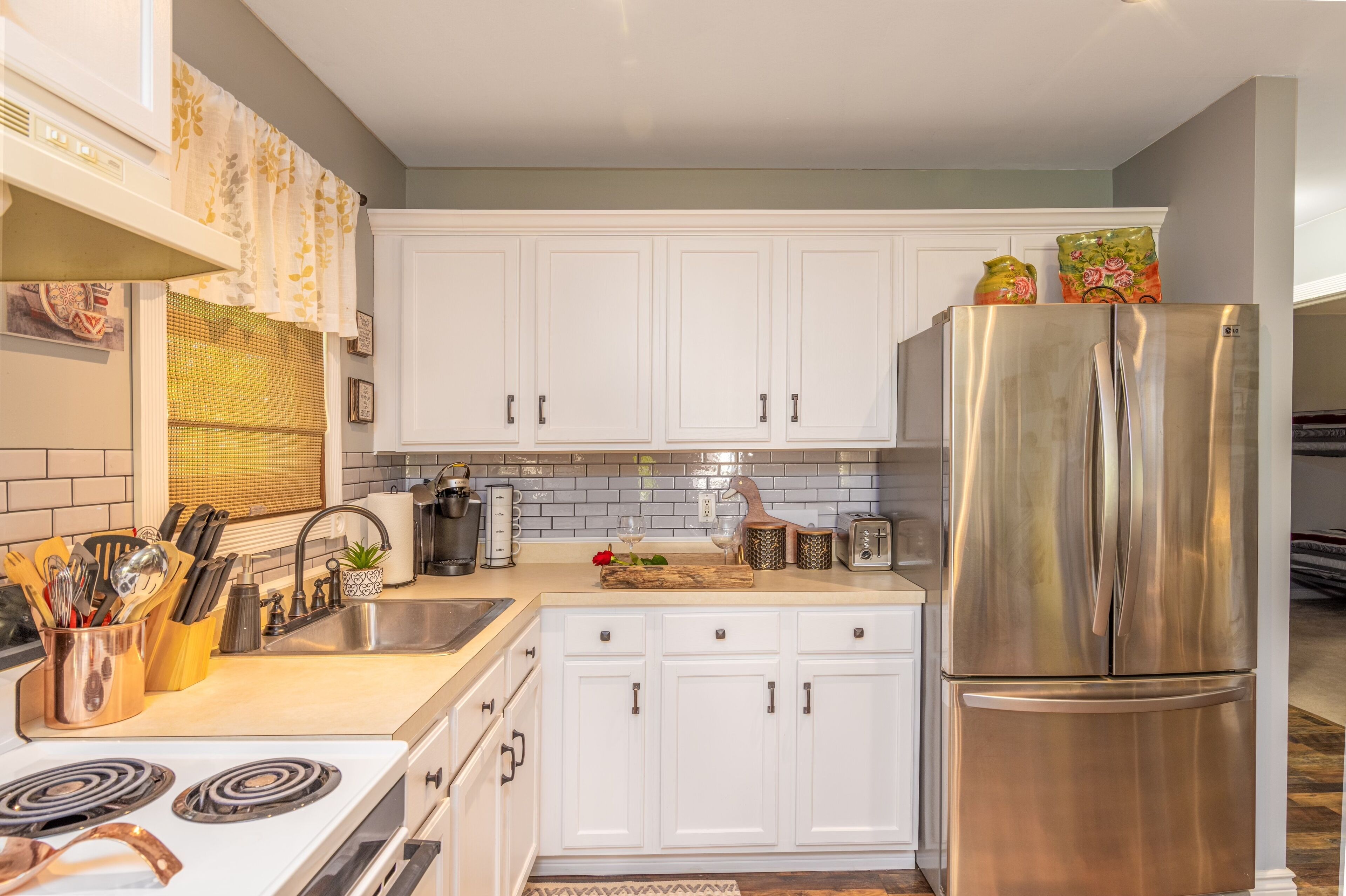 Your Relaxing Pocono Escape in a Gated Community Filled With Amenities!10 Sleeps