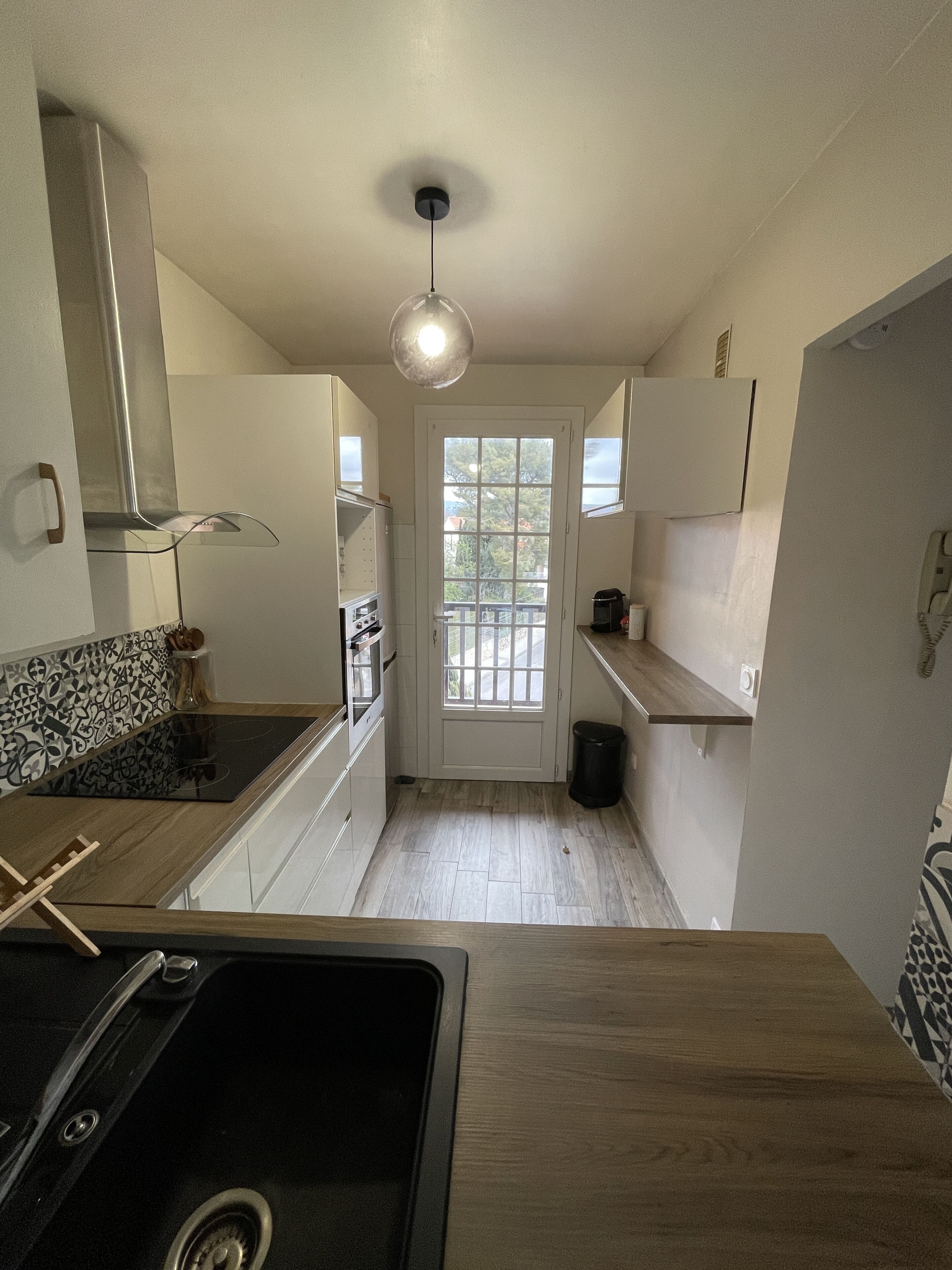 Six-Fours les lones SEA VIEW - superb T2 42m2 air-conditioned / wifi terrace / parking lots