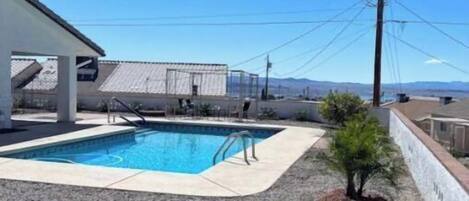 Outdoor pool, a heated pool