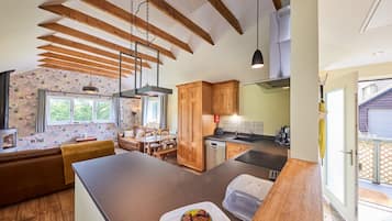 Cottage | Dapur pribadi | Lemari es, microwave, mesin pencuci piring, dan ketel listrik