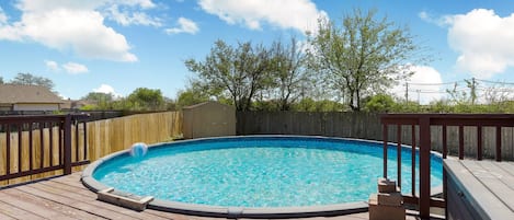Piscine extérieure