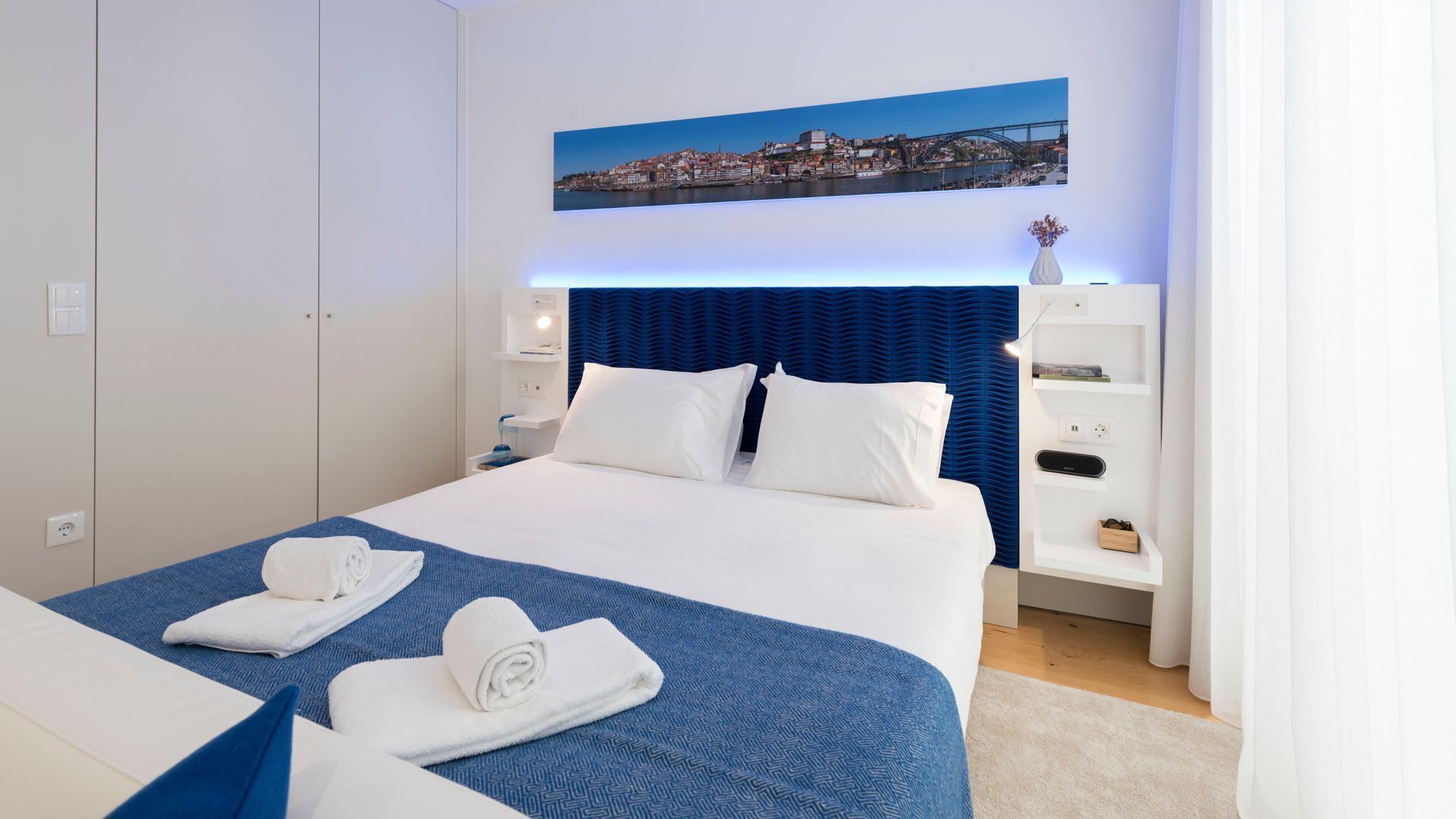 Bügeleisen/Bügelbrett, kostenloses WLAN, Bettwäsche