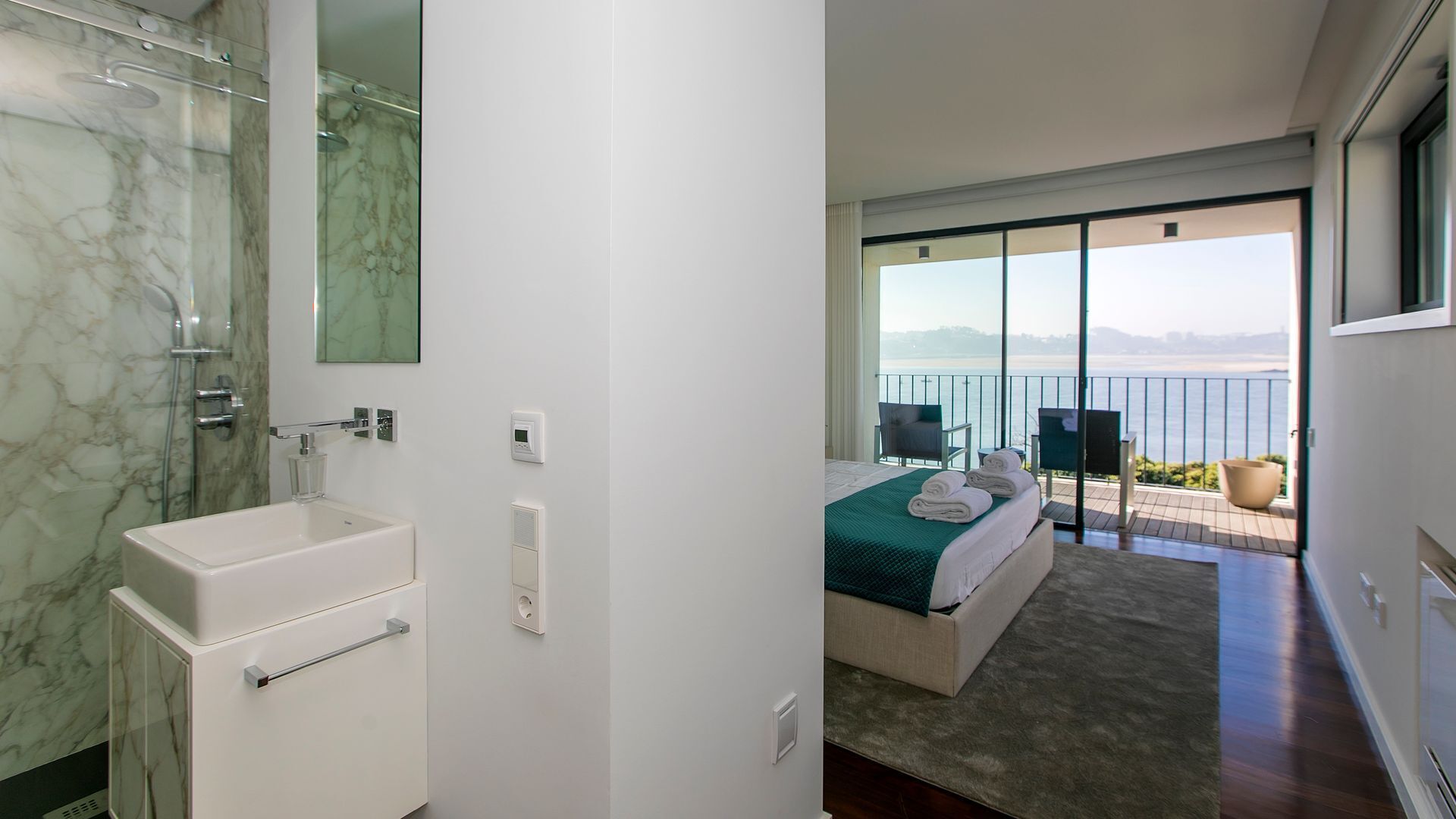 2 dormitorios, tabla de planchar con plancha, wifi gratis y ropa de cama