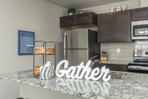 Fridge, microwave, oven, stovetop