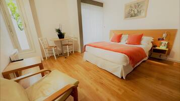 Studio Basic | Seprai premium dan tempat tidur Select Comfort