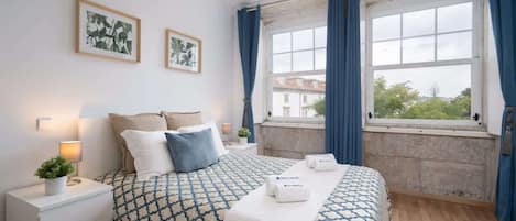 5 chambres, fer et planche Ă repasser, Wi-Fi, draps fournis