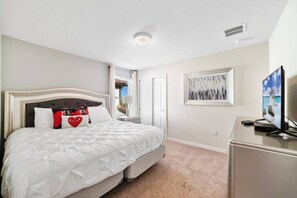 6 Schlafzimmer, Bügeleisen/Bügelbrett, Reisekinderbett, kostenloses WLAN