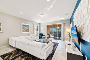 Smart-TV, Tischtennisplatte