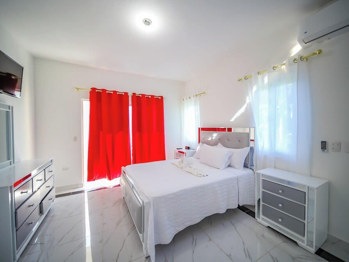 8 chambres, fer et planche à repasser, Wi-Fi gratuit, draps fournis