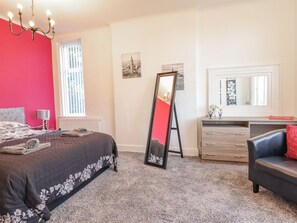 Cottage | 9 bedrooms, individually decorated, individually furnished, free WiFi - Gwynant (Rhyl)