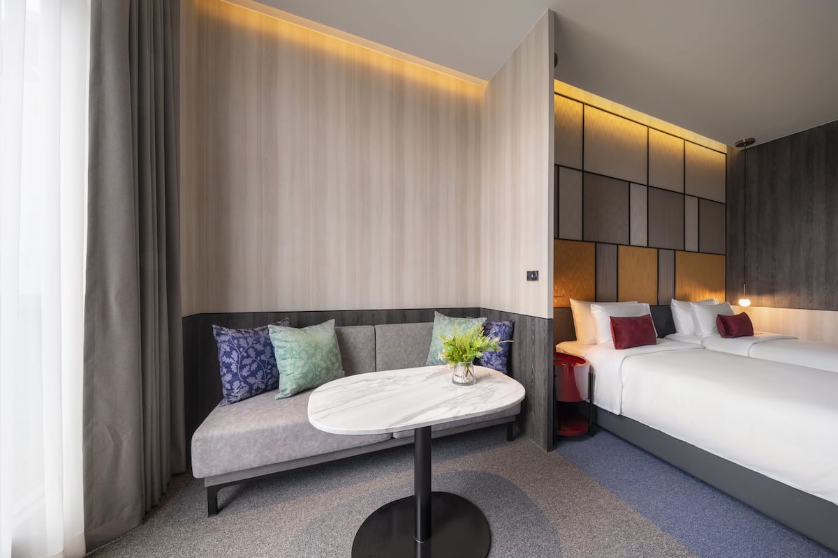 Premier Room, 2 Twin Beds | 1 bedroom, in-room safe, desk, laptop workspace