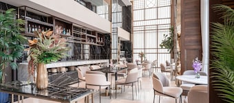 Ramada Plaza by Wyndham Bangkok Sukhumvit 48