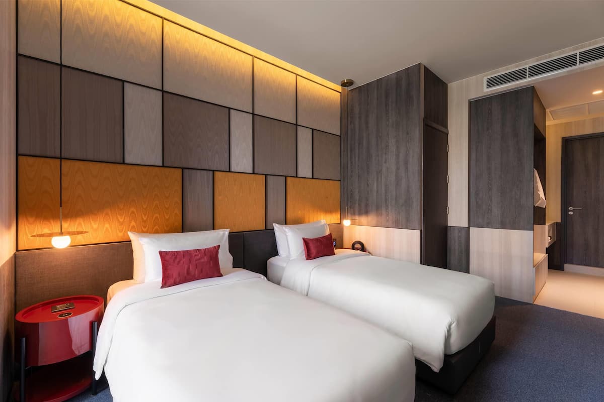 1 bedroom, in-room safe, desk, laptop workspace