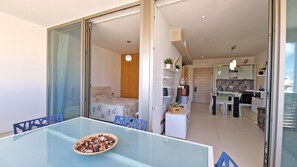 Bügeleisen/Bügelbrett, kostenloses WLAN, Bettwäsche