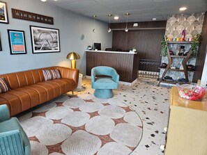 Lobby - The Retro Hotel (Branson)