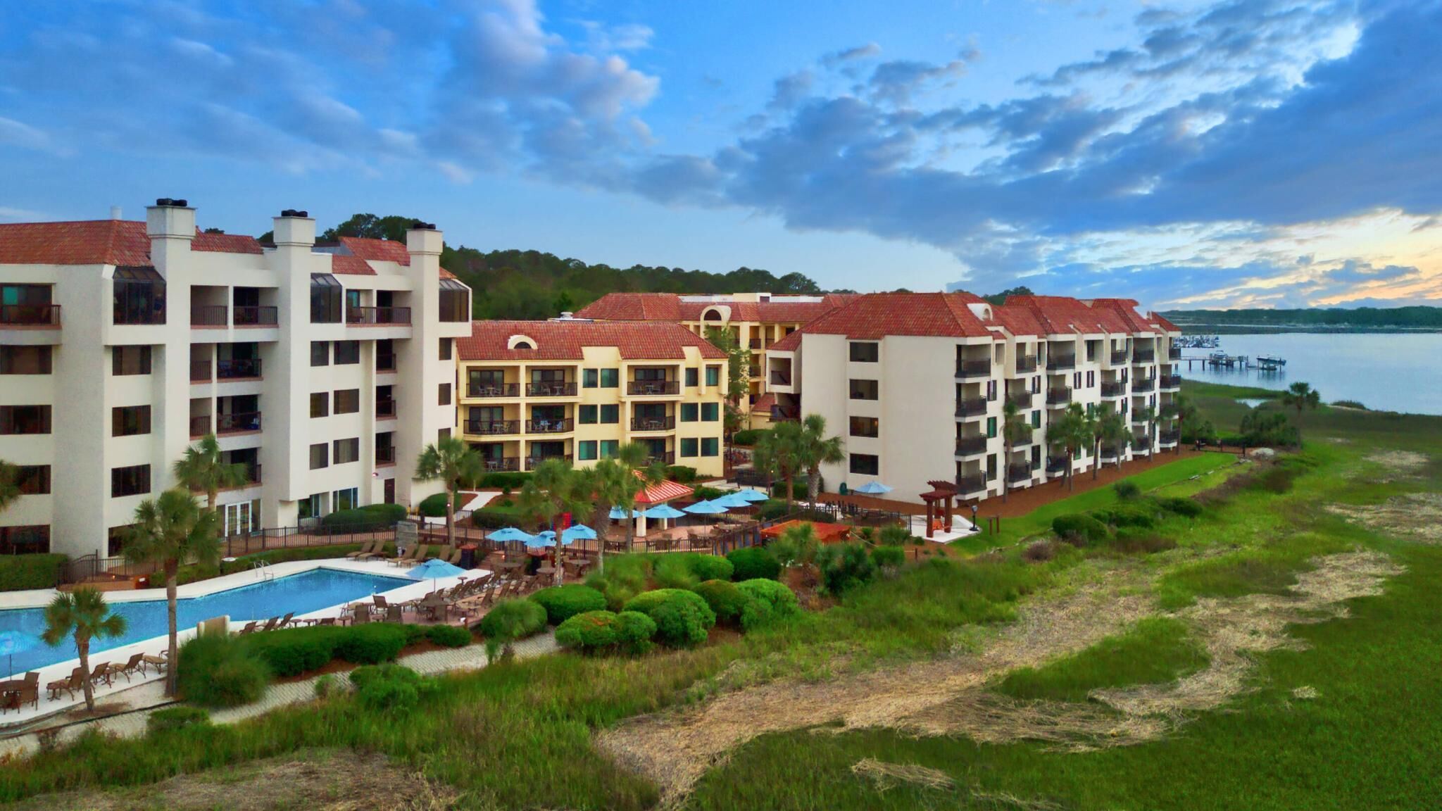 Marriott Harbour Point- 2 Bedroom Unit Sleeps 8!