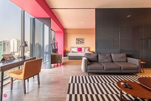 Televisión y oficina