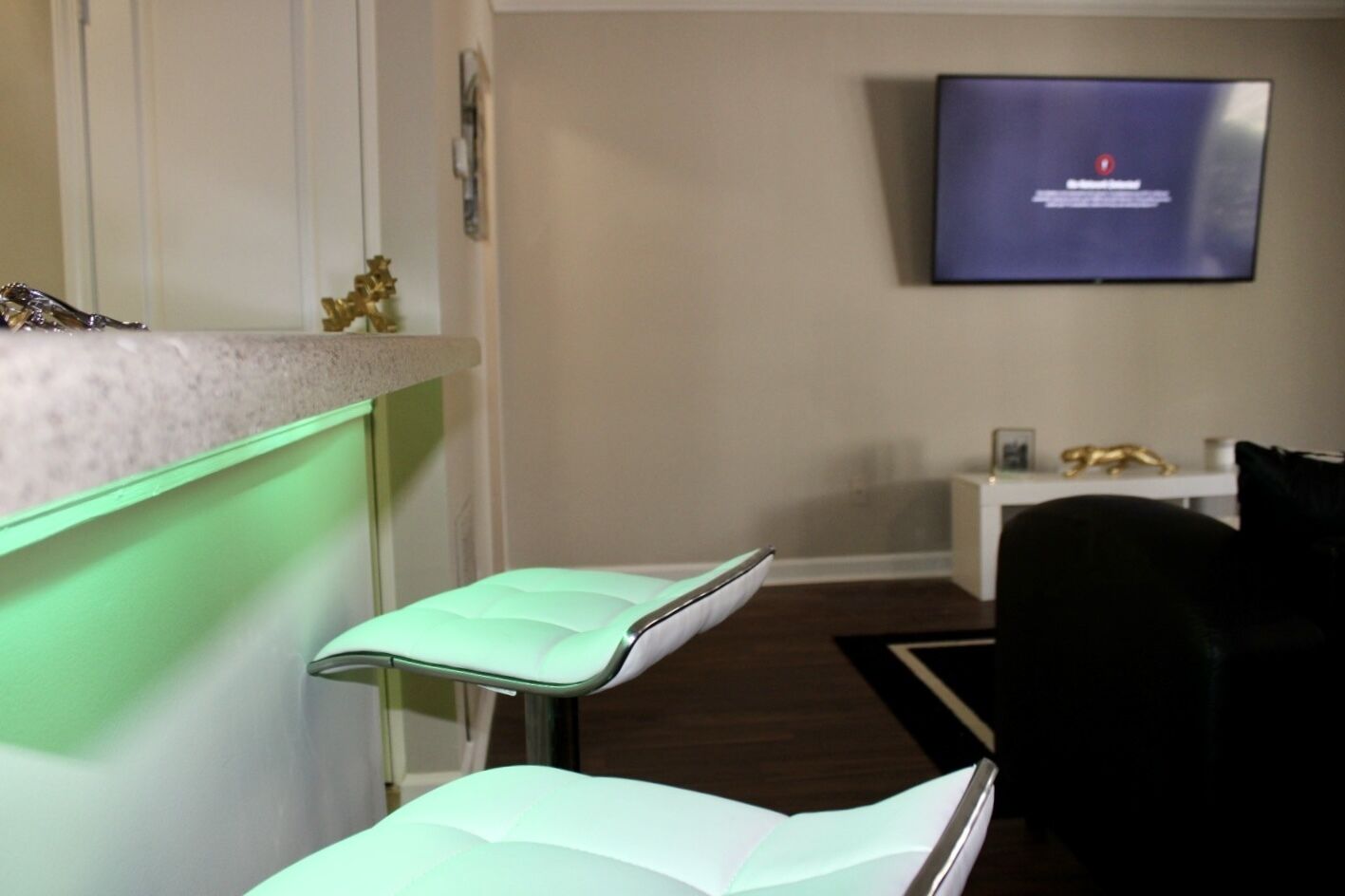 "Serene Scene" 1 Bedroom Townhome-Truist Park