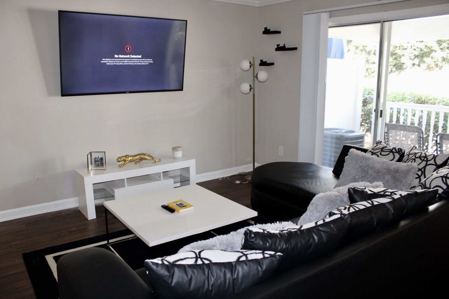 "Serene Scene" 1 Bedroom Townhome-Truist Park