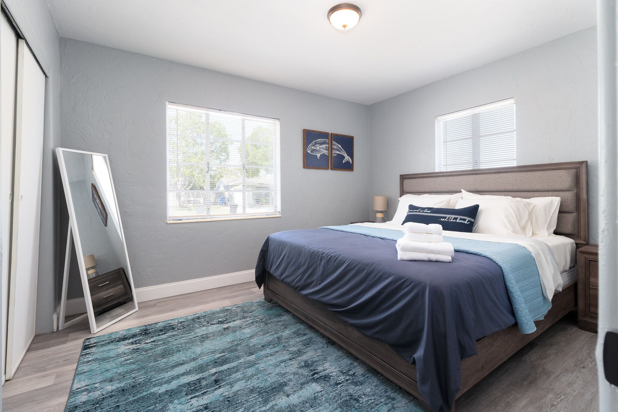 NEW- Seaside Sanctuary - 3 bed/2 bath minutes from the beach and downtown!