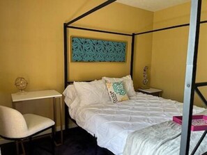 2 bedrooms, desk, iron/ironing board, free WiFi