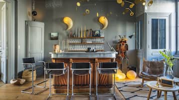 Bar (en el alojamiento)