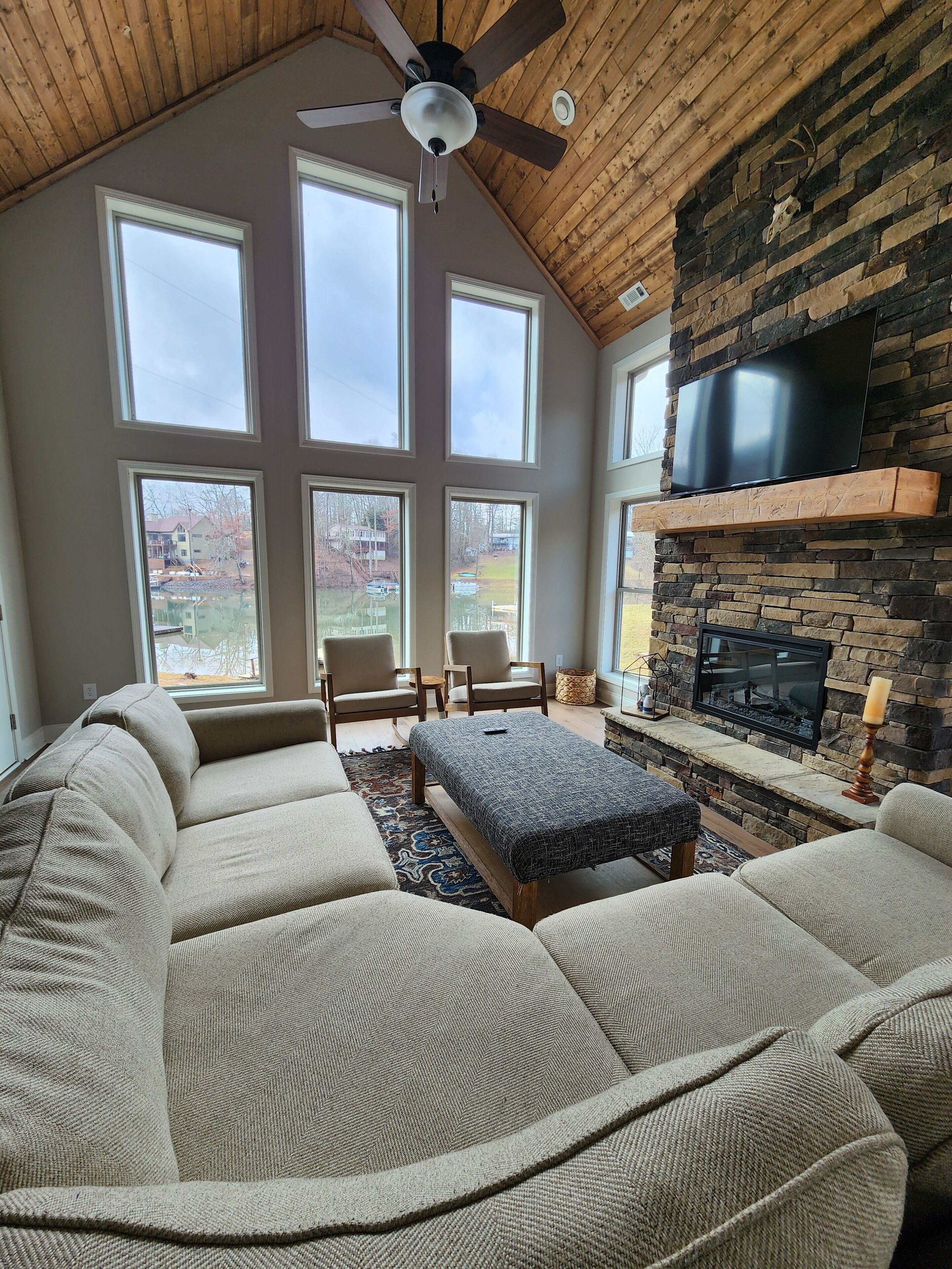 New Construction! Lake Front Cottage.