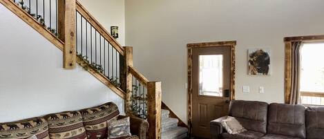 Smart TV, fireplace, DVD player, books