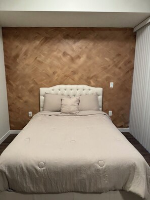 1 bedroom, free WiFi, bed sheets - Cozy DTLA 1BR-1BA Near Crypto Arena - 2 min walk (Los Angeles)