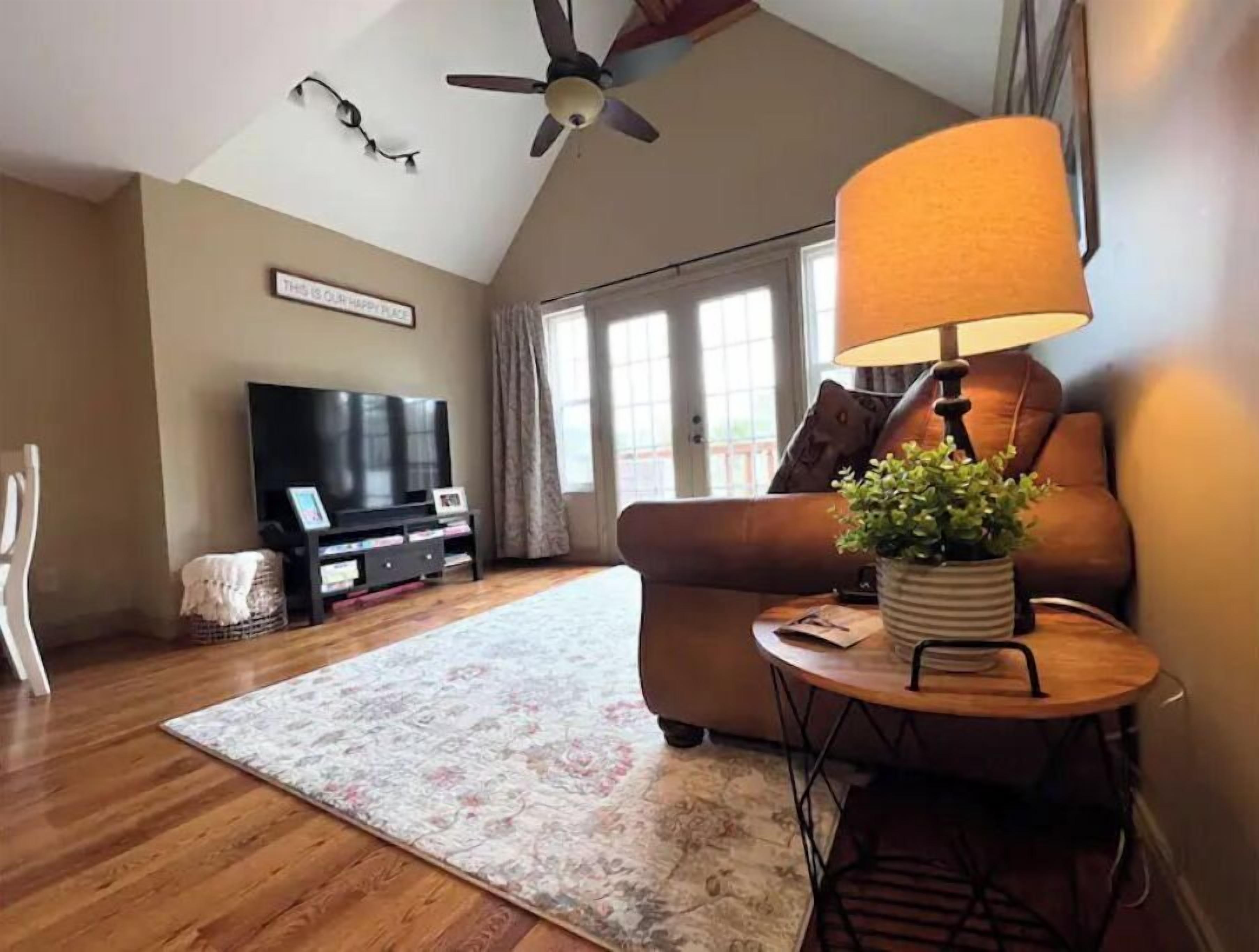 Smart TV, futbolito, tenis de mesa y libros 