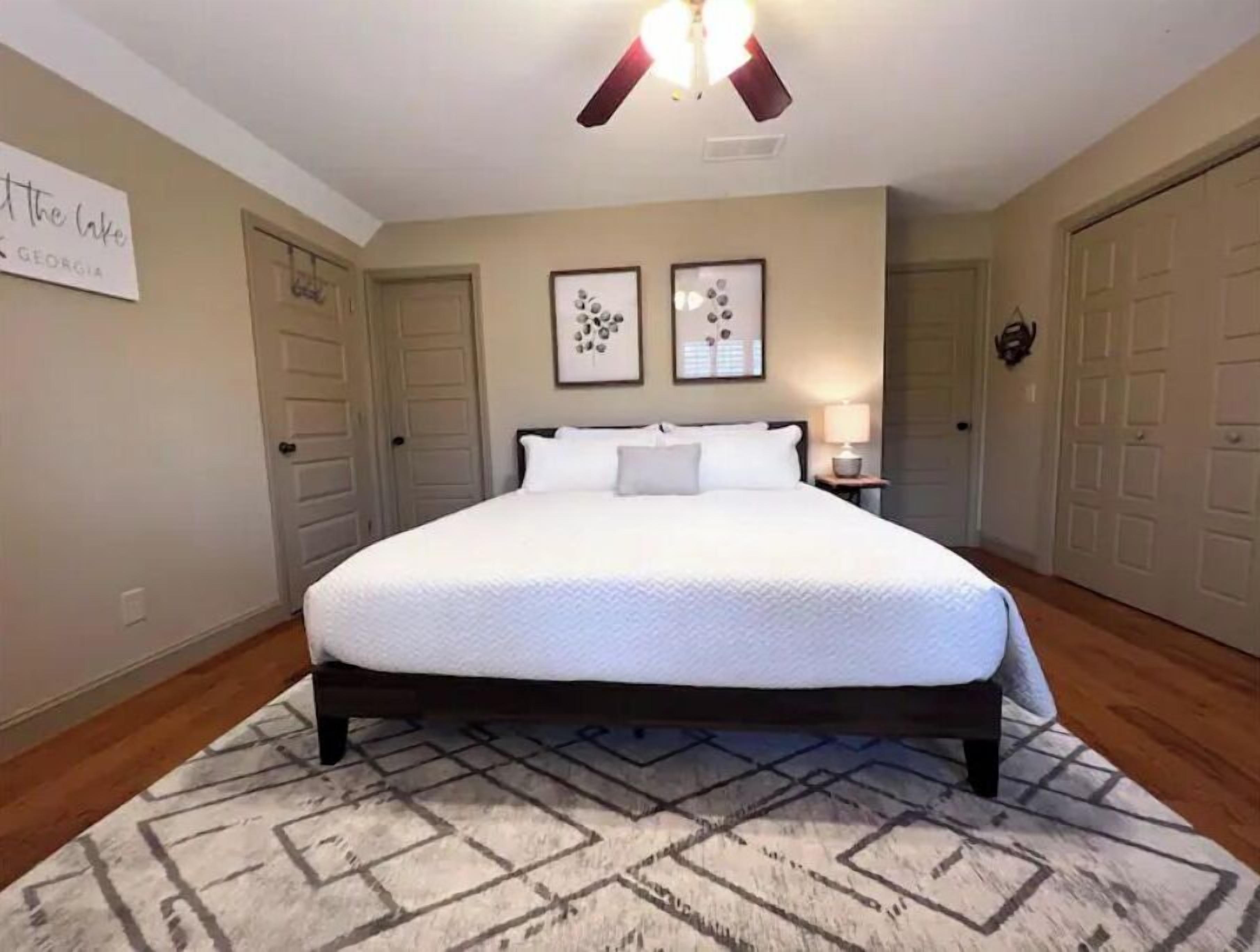 2 habitaciones, tabla de planchar con plancha y wifi gratis 