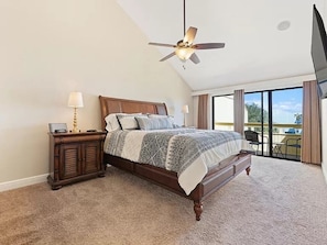 4 bedrooms, desk, iron/ironing board, free WiFi
