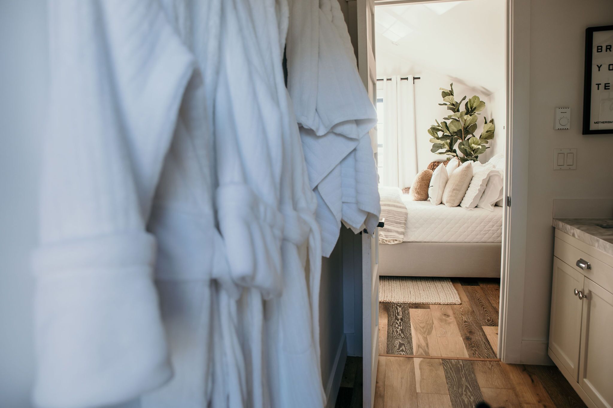 1 室のベッドルーム、WiFi (無料)、ベッドシーツ