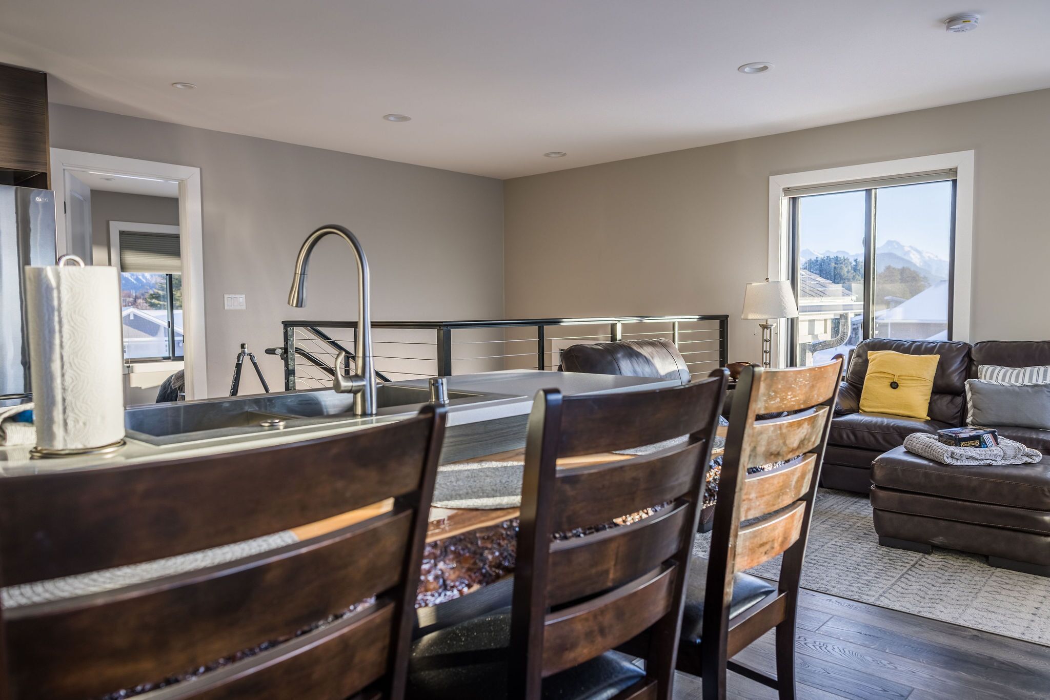 New Condo, Close to Downtown.