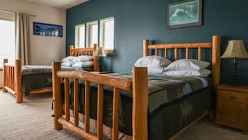 3 bedrooms, desk, iron/ironing board, free WiFi