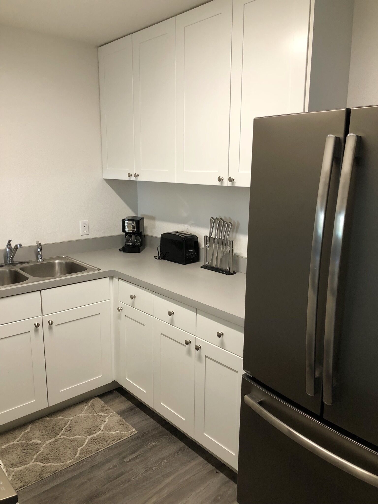 Beautiful Three Bedroom, Two Bath with Mountain Views