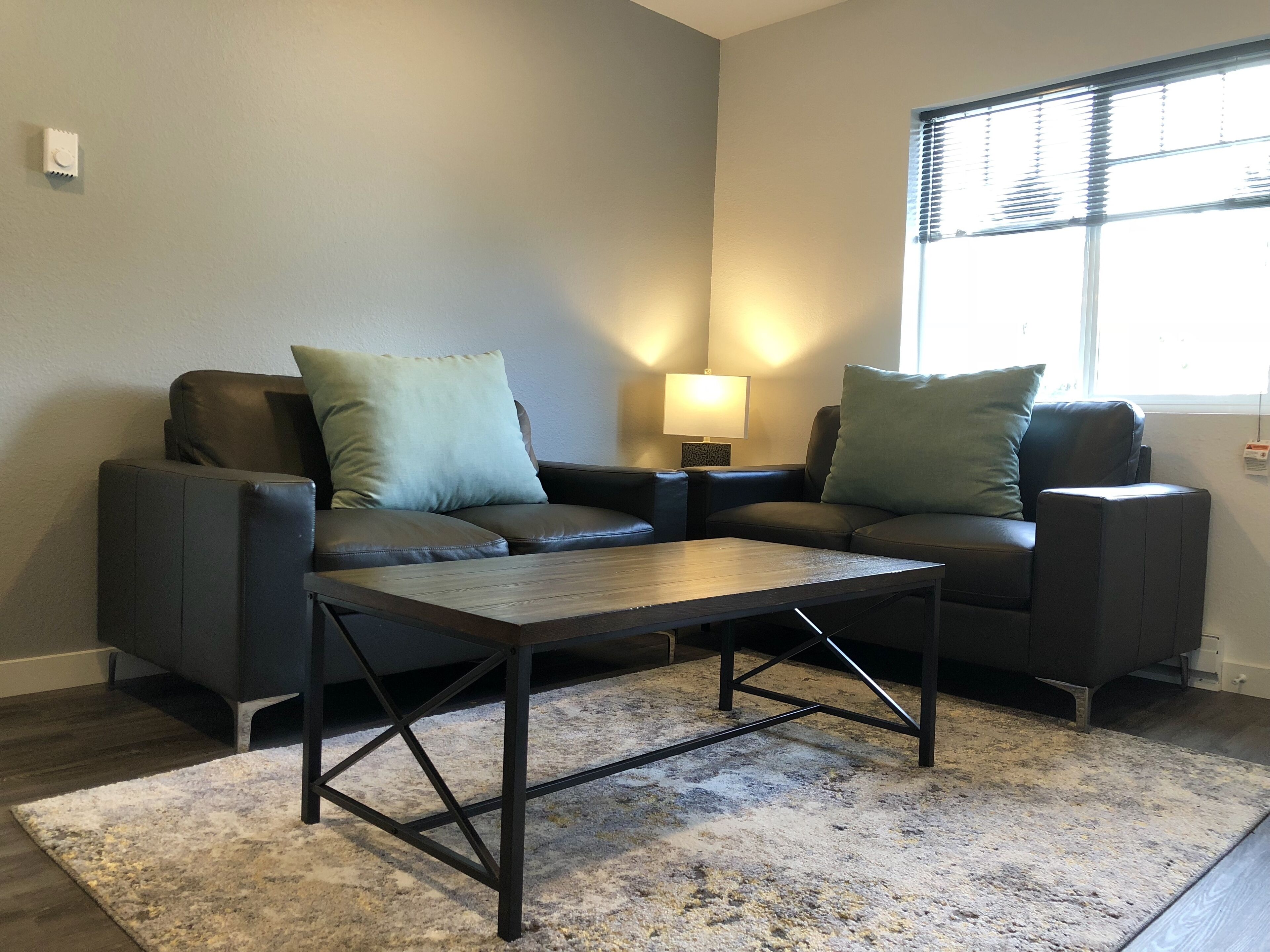 Beautiful Three Bedroom, Two Bath with Mountain Views