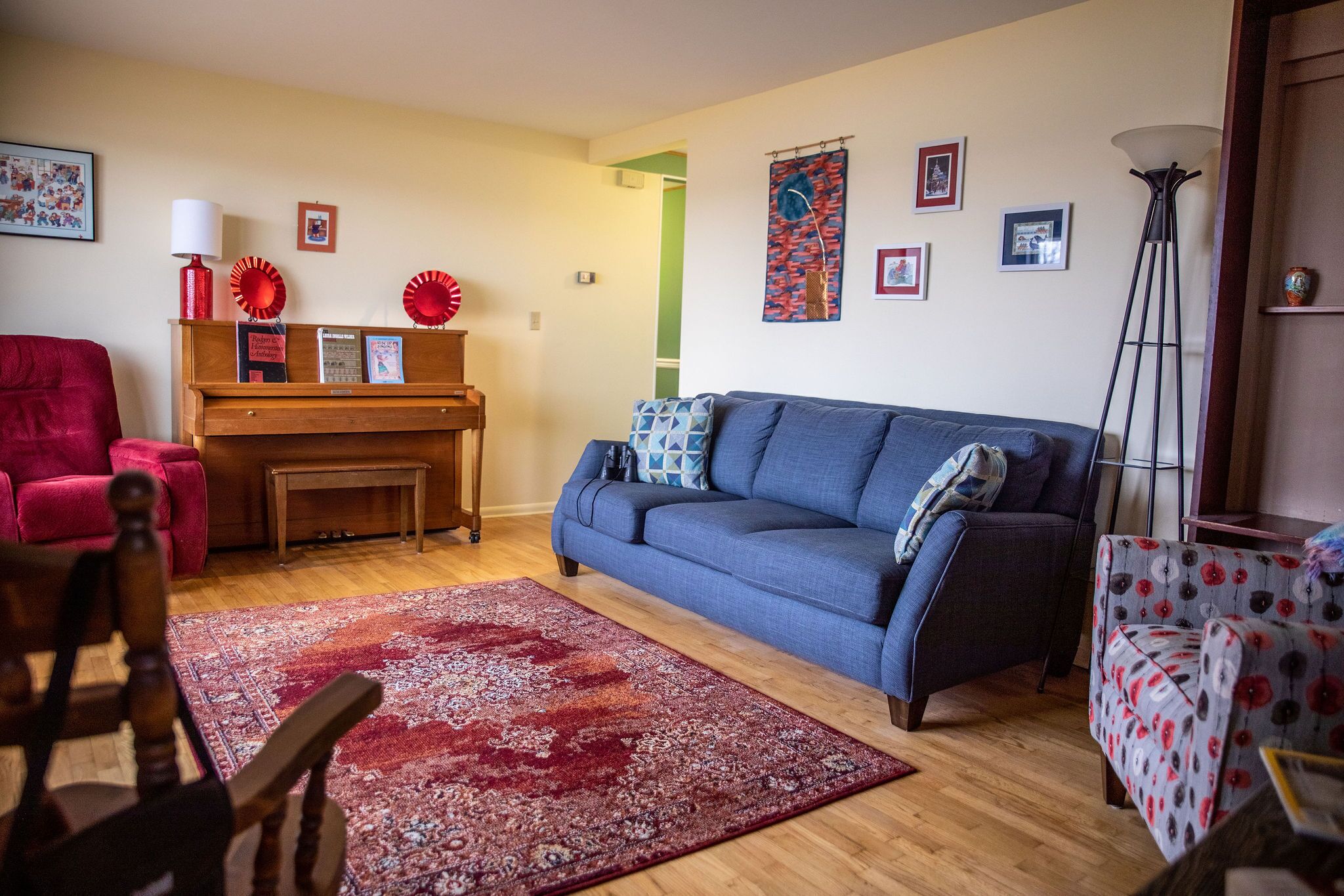 Hughes House - A beautiful ocean front home located close to downtown Sitka