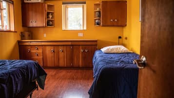 3 chambres, fer et planche Ă  repasser, Wi-Fi gratuit, draps fournis