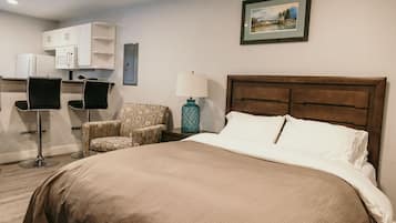 1 chambre, fer et planche Ă repasser, Wi-Fi gratuit, draps fournis